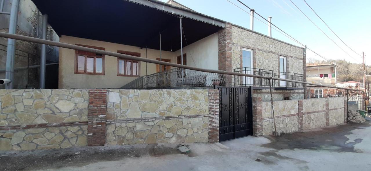סינגאני Goga Guesthouse מראה חיצוני תמונה
